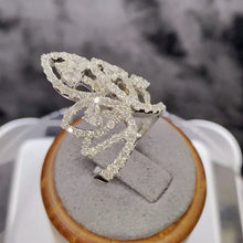 18K白金(750)皇冠鑽石戒指