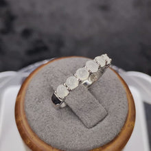 18K(750)白金鑲白冰翡翠戒指(11.5號)