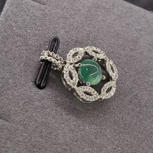 18K白金(750)鑲鑽石圓形冰種藍底翡翠吊墜