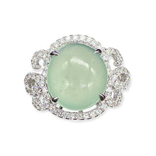 18K白金(750)鑲鑽石翡翠晴綠蛋面鑽石戒指(13號圈)