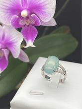 18K白金(750)鑲鑽石旦形冰種翡翠戒指(13號)